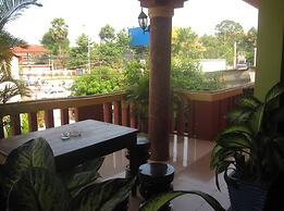 Ta Som Guesthouse & Tour Services