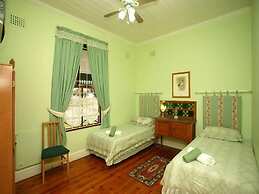District Six Guesthouse