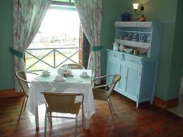 District Six Guesthouse