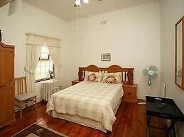 District Six Guesthouse