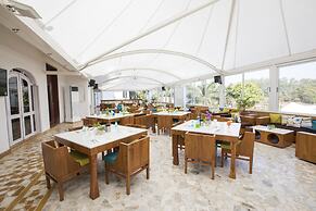 Khanvel Resort
