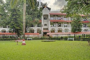 Khanvel Resort