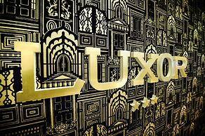 Hotel Luxor