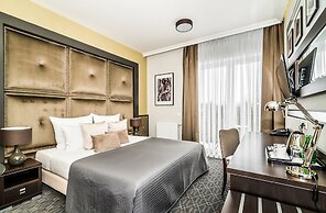 Hotel Luxor