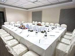 Innotel Luxury Business Hotel