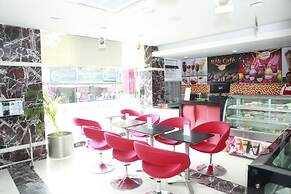 Innotel Luxury Business Hotel