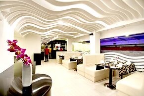 Innotel Luxury Business Hotel