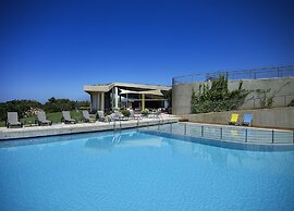Leivatho Hotel