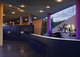 Leivatho Hotel