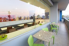 One La Paz Hotel