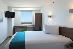 One La Paz Hotel