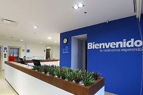 One La Paz Hotel