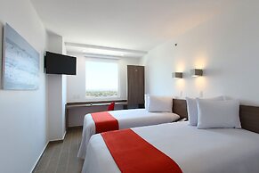 One La Paz Hotel
