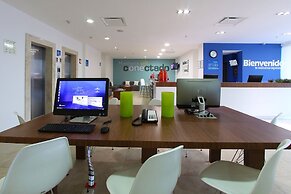 One La Paz Hotel