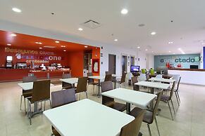 One La Paz Hotel