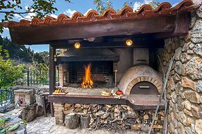 Ifigenia Luxury Suites and Villas