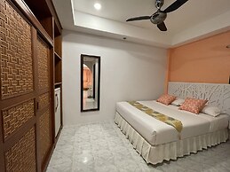 Summer Breeze Hotel