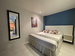 Summer Breeze Hotel