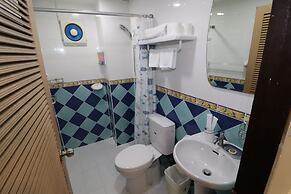 Summer Breeze Hotel