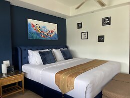 Summer Breeze Hotel