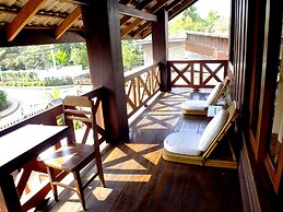 Muangthong Boutique Hotel