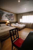 Dynasty Tourist Inn