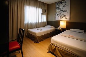 Dynasty Tourist Inn
