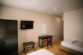 Dynasty Tourist Inn