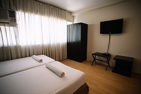 Dynasty Tourist Inn