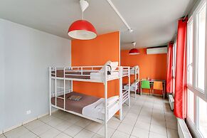 Le Montclair Montmartre by River - Hostel
