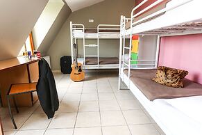Le Montclair Montmartre by River - Hostel