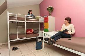 Le Montclair Montmartre by River - Hostel