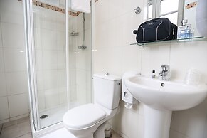 Le Montclair Montmartre by River - Hostel