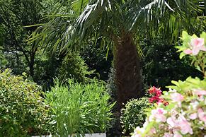 Villa Siesta, Park & Pool Living