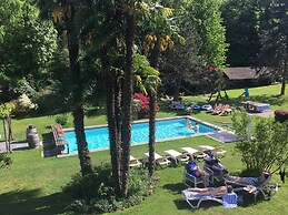 Villa Siesta, Park & Pool Living