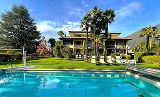 Villa Siesta, Park & Pool Living