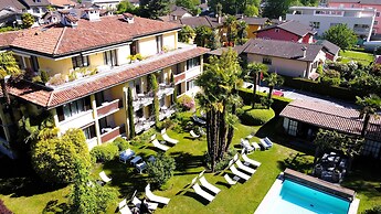 Villa Siesta, Park & Pool Living