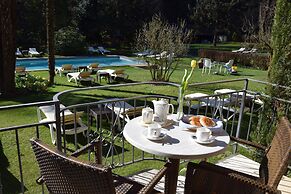 Villa Siesta, Park & Pool Living