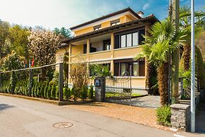 Villa Siesta, Park & Pool Living