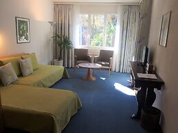 Villa Siesta, Park & Pool Living
