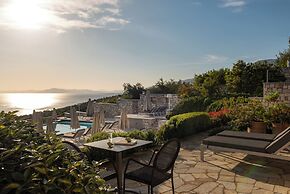 Karavia Lux Inn