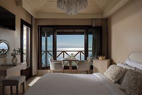Karavia Lux Inn