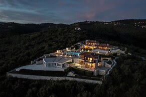 Karavia Lux Inn