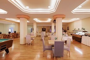 Louvre Hotel