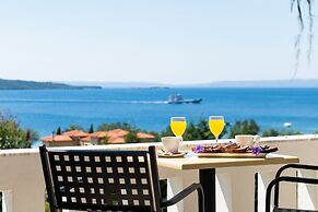 Alexandros Palace