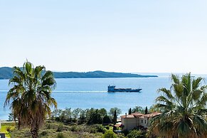 Alexandros Palace