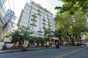 Sabai Sathorn