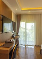 Alba Hotel Meru