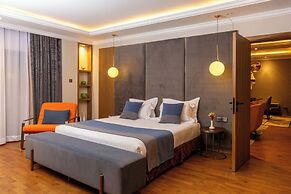 Alba Hotel Meru