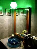 Siri House